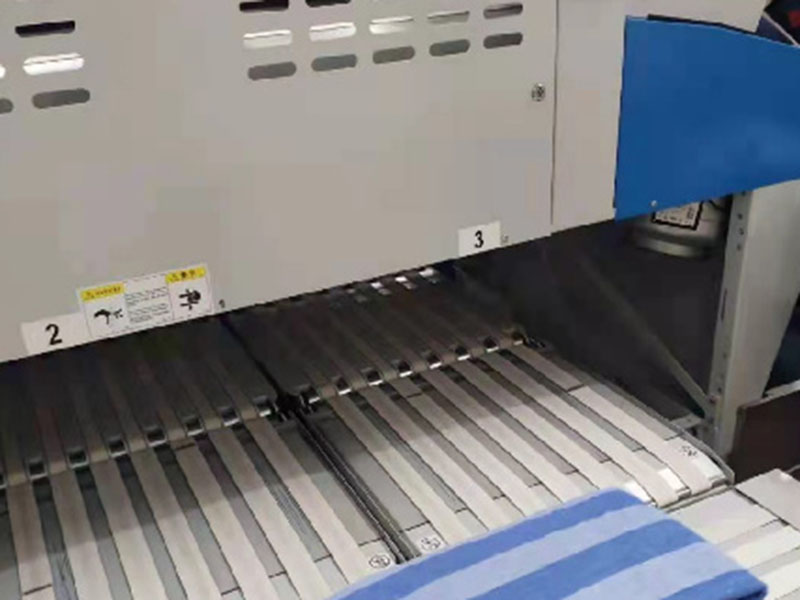 安福巾类折叠机-01